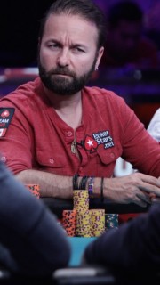 Daniel Negreanu Eliminates Hellmuth 3